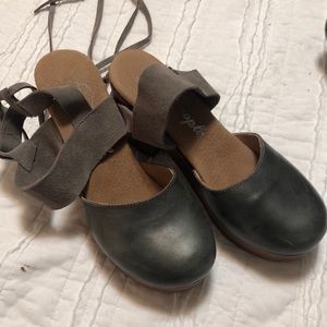Free people clog heels